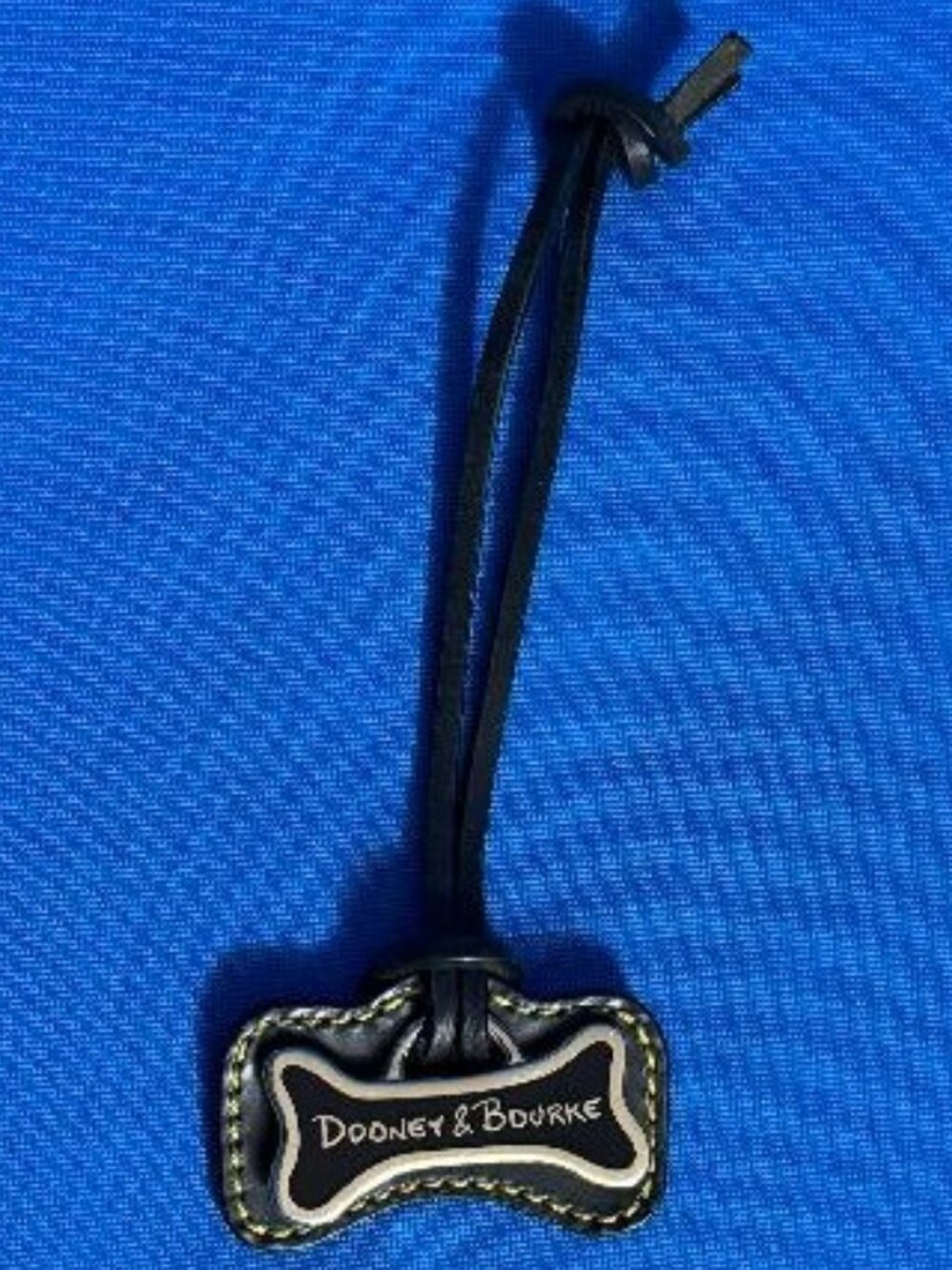 VINTAGE DOONEY & BOURKE SCOTTIE DOG BONE HANG TAG BAG CHARM ( SCOTTISH TERRIER ) - Picture 2 of 12